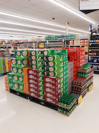 Shopping Mall «Aquidneck Shopping Centre», reviews and photos, 77 E Main Rd, Middletown, RI 02842, USA