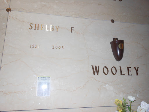 Funeral Home «Hendersonville Memory Gardens & Funeral Home», reviews and photos, 353 E Main St, Hendersonville, TN 37075, USA