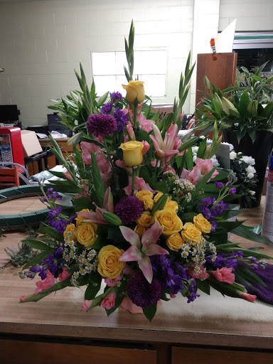 Florist «Village Flowers & Gifts», reviews and photos, 527 W Lodi Ave, Lodi, CA 95242, USA