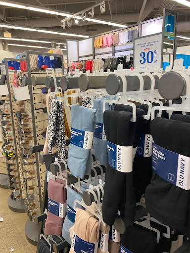 Clothing Store «Old Navy», reviews and photos, 1961 Chain Bridge Rd, McLean, VA 22102, USA