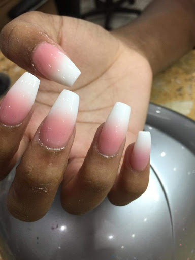 Nail Salon «Regal Nails Salon & Spa», reviews and photos, 101 Tanglewood Pkwy, Elizabeth City, NC 27909, USA