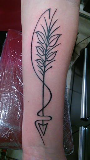 Tattoo Shop «Snake & Dagger Tattoo Company», reviews and photos, 5531 S Saginaw St, Grand Blanc, MI 48439, USA