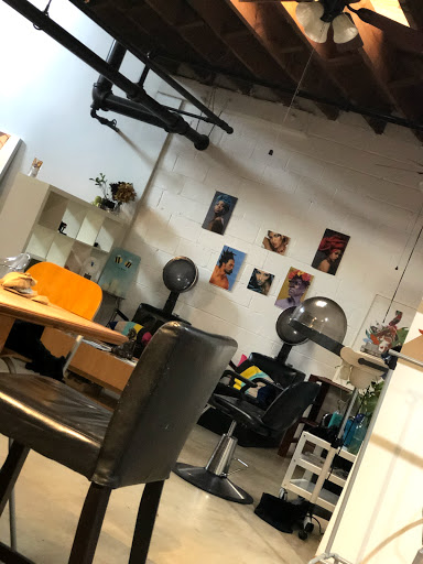 Hair Salon «HoneeComb Natural Hair Salon», reviews and photos, 206 Rogers St NE, Atlanta, GA 30317, USA