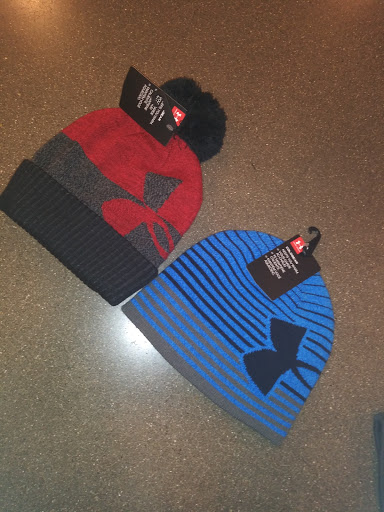 Clothing Store «Under Armour Factory House», reviews and photos, 1155 Buck Creek Rd c300, Simpsonville, KY 40067, USA