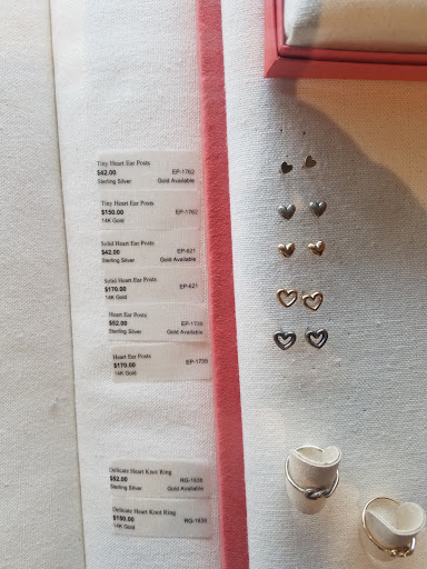 Jewelry Store «James Avery Jewelry», reviews and photos, 5315-A Farm to Market 1960 Rd W, Houston, TX 77069, USA