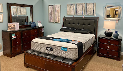 Furniture Store «Raymour & Flanigan Furniture and Mattress Store», reviews and photos, 440 NJ-440, Jersey City, NJ 07305, USA