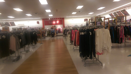 Department Store «T.J. Maxx», reviews and photos, 105 E Street Rd, Feasterville-Trevose, PA 19053, USA