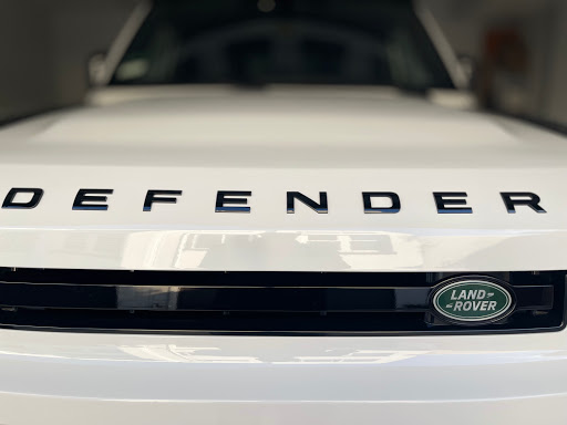 Land Rover Woodland Hills image