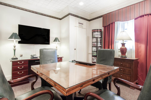 Funeral Home «Westlawn-Hillcrest Funeral Home», reviews and photos, 5701 Center St, Omaha, NE 68106, USA