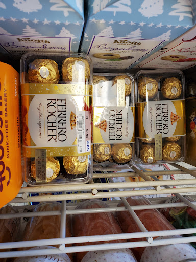 Shopping Mall «Hillcrest Shopping Center», reviews and photos, 1855 E Main St #10, Spartanburg, SC 29307, USA