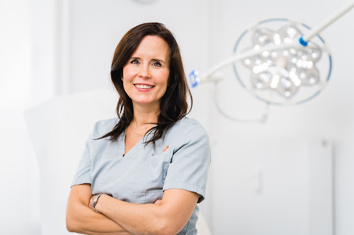 Hautarzt Hamburg - Dr. med. Anna Brandenburg - Privatpraxis