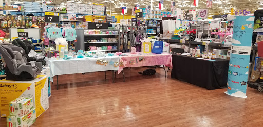 Department Store «Walmart Supercenter», reviews and photos, 305 10th St, Floresville, TX 78114, USA