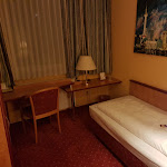Photo n°2 de l'avis de suspekt. fait le 15/11/2017 à 21:53 sur le  Hotel Astor à Wuppertal