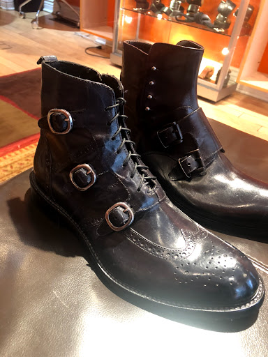 Shoe Store «Blue Sole Shoes», reviews and photos, 1805 Chestnut St # 1, Philadelphia, PA 19103, USA