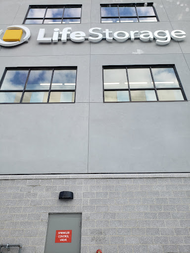 Self-Storage Facility «Life Storage», reviews and photos, 73 Pleasant St, Dracut, MA 01826, USA