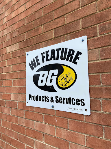 Auto Repair Shop «McLean Automotive Service Center», reviews and photos, 1387 Chain Bridge Rd, McLean, VA 22101, USA