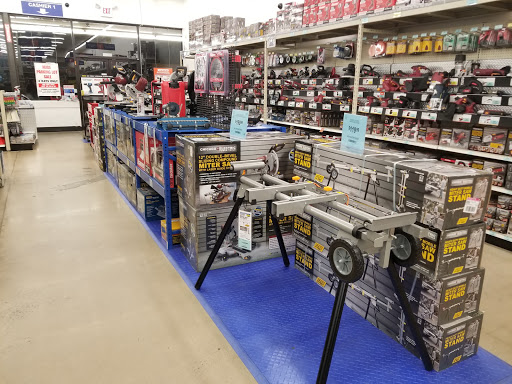 Hardware Store «Harbor Freight Tools», reviews and photos, 2658 Peters Creek Pkwy, Winston-Salem, NC 27127, USA