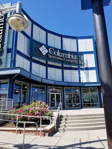 Sportswear Store «Columbia Sportswear Outlet Store», reviews and photos, 130 Christopher Columbus Blvd #1265, Atlantic City, NJ 08401, USA