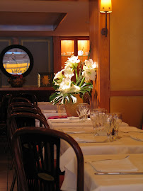 Atmosphère du Restaurant Le Versailles Dernière Brasserie d'Autrefois au Coeur de Limoges depuis 1932 - n°16