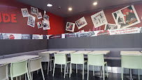 Atmosphère du Restaurant KFC Saint-Thibault à Saint-Thibault-des-Vignes - n°11