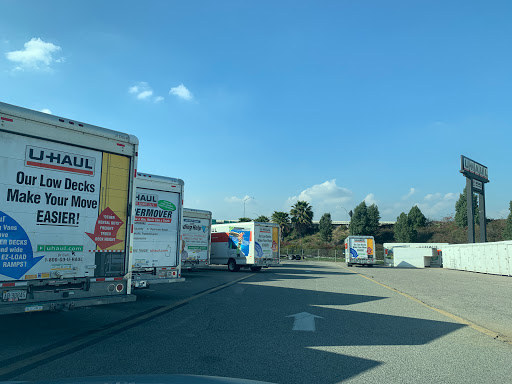 Truck Rental Agency «U-Haul of Riverside», reviews and photos, 1834 Spruce St, Riverside, CA 92507, USA