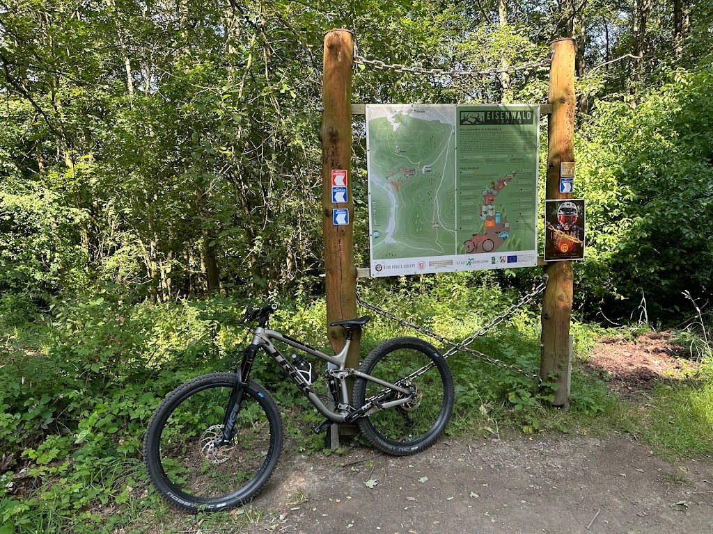 Schmelzplatz / Dreieckswiese