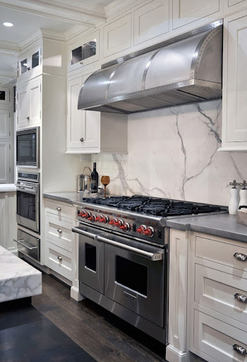 Appliance Store «Plugs Appliance Center», reviews and photos, 675 Johnnie Dodds Blvd, Mt Pleasant, SC 29464, USA