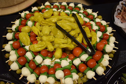 Caterer «Relish Catering Kitchen», reviews and photos, 19 W Wise Rd, Schaumburg, IL 60193, USA