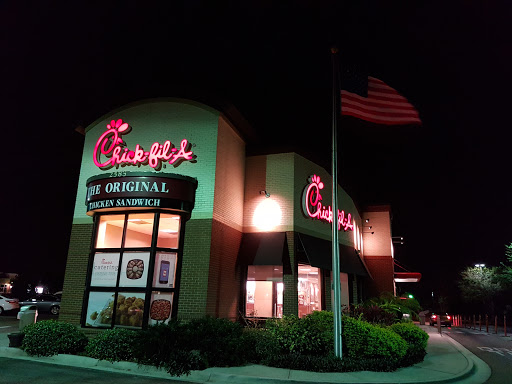 Fast Food Restaurant «Chick-fil-A», reviews and photos, 2585 E Hwy 50, Clermont, FL 34711, USA