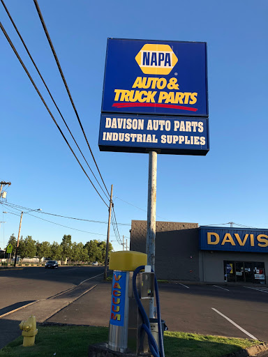 Auto Parts Store «NAPA Auto Parts - Davisons Auto Parts», reviews and photos, 1717 NE Baker St, McMinnville, OR 97128, USA