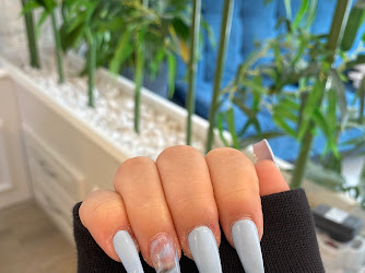 Diamond Nails and more