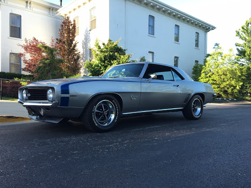 Car Dealer «Ultimate Motor Cars», reviews and photos, 2101 Ogden Ave, Downers Grove, IL 60515, USA