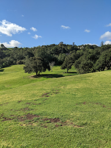 Golf Course «Emerald Hills Golf Course», reviews and photos, 938 Wilmington Way, Emerald Hills, CA 94062, USA