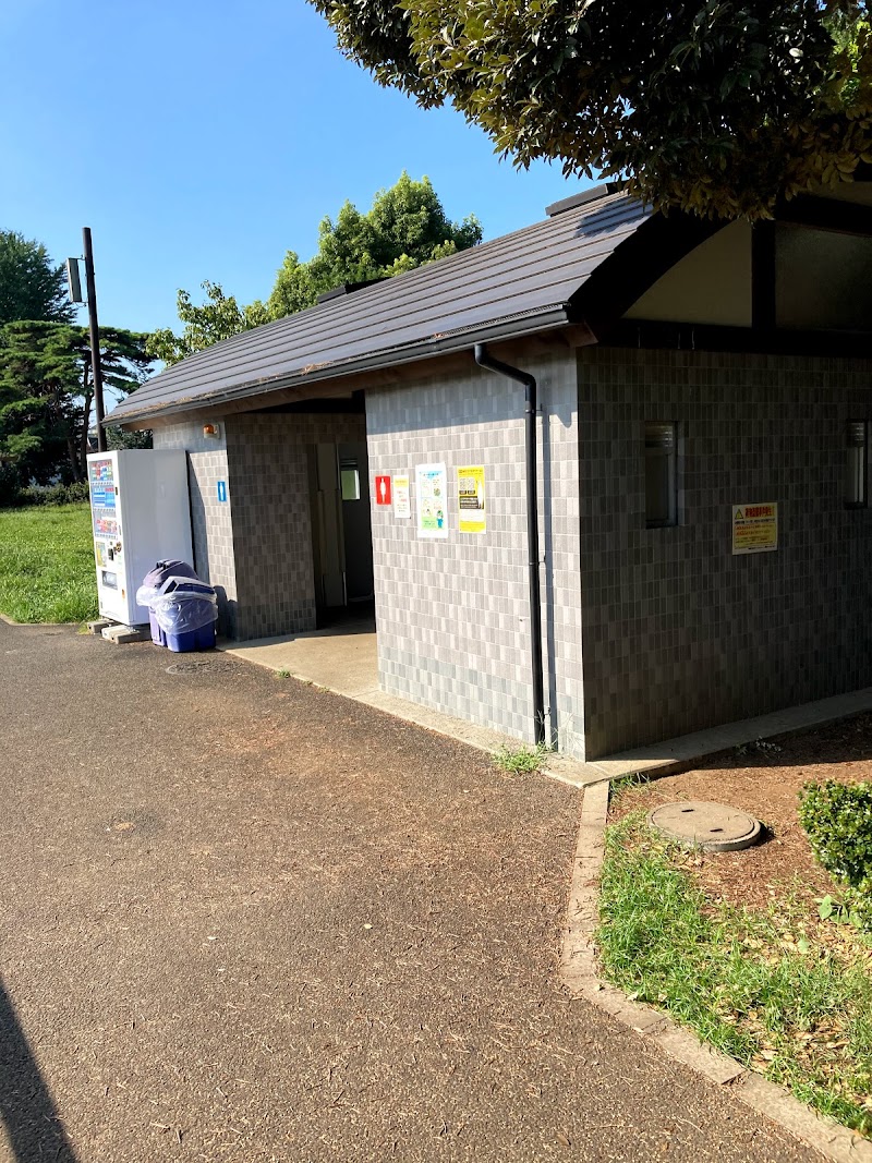 和田堀公園 第二駐車場 公衆トイレ