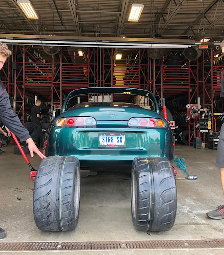 Tire Shop «Discount Tire Store - Noblesville, IN», reviews and photos, 16704 Clover Rd, Noblesville, IN 46060, USA