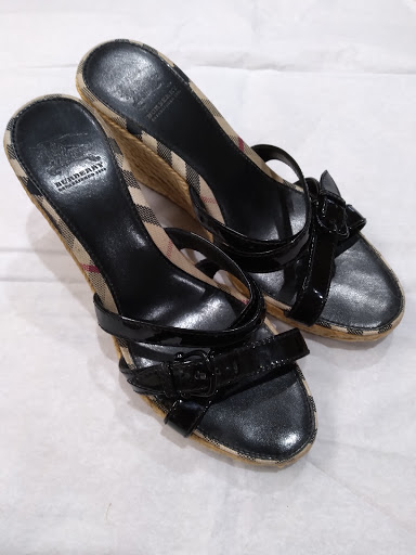 Antique Store «Too Much Stuff Quality Second Hand Treasures», reviews and photos, 1151 Grass Valley Hwy, Auburn, CA 95603, USA