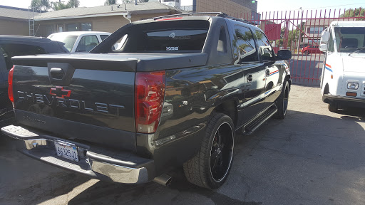 Auto Body Shop «Auto Perfections», reviews and photos, 950 E Whittier Blvd # B, La Habra, CA 90631, USA