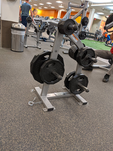 Gym «LA Fitness», reviews and photos, 455 Park Ave, Lindenhurst, NY 11757, USA