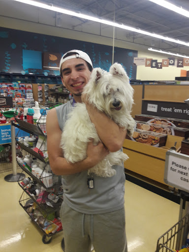 Pet Supply Store «Petco Animal Supplies», reviews and photos, 317 E Trenton Rd, Edinburg, TX 78539, USA