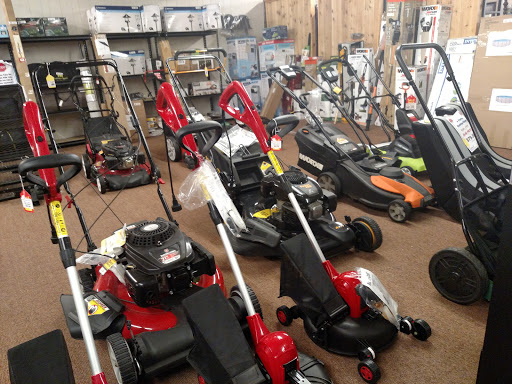 Warehouse store «Crazy Apes Discount Warehouse», reviews and photos, 2109 US-8, St Croix Falls, WI 54024, USA