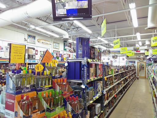 Wine Store «Hi Lake Liquors Hilake Liquor store», reviews and photos, 2130 E Lake St Unit E, Minneapolis, MN 55407, USA
