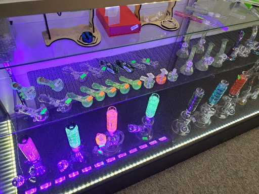 Tobacco Shop «Vape VS Smoke», reviews and photos, 13317 NE 175th St, Woodinville, WA 98072, USA