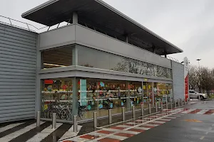 Carrefour Market Tourcoing image