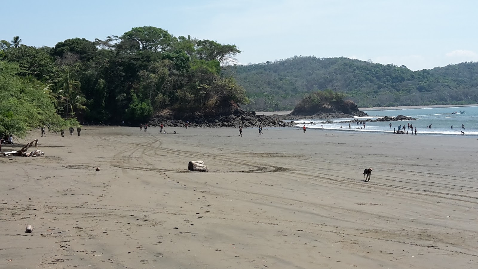 Photo of Arrimadero Beach and the settlement