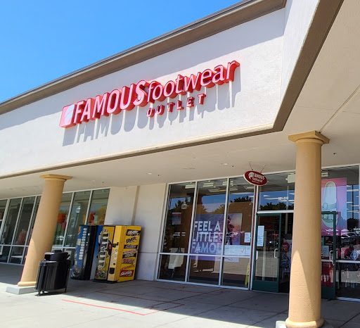 Shoe Store «Famous Footwear Outlet», reviews and photos, 681 Leavesley Rd, Gilroy, CA 95020, USA