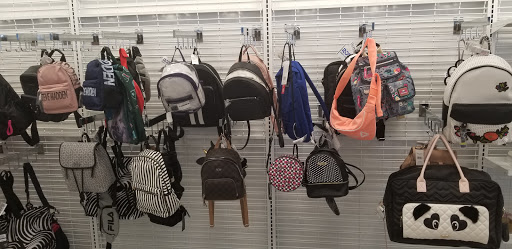 Clothing Store «Ross Dress for Less», reviews and photos, 3129 Market Center Drive, Morrisville, NC 27560, USA