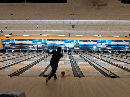 Bowling Alley «Spare Time Groton», reviews and photos, 27 Kings Hwy, Groton, CT 06340, USA