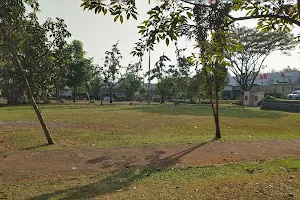 Jatisari Square image