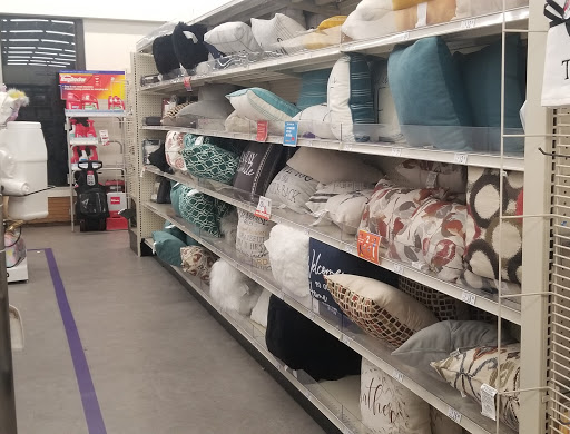  «Big Lots», reviews and photos, 1733 Pearl Rd #125, Brunswick, OH 44212, USA