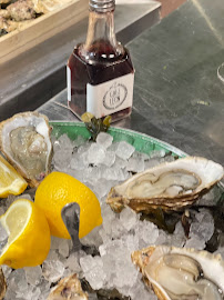 Plats et boissons du Restaurant de fruits de mer Chez Léon Huîtres et Coquillages Livraison Plateaux/Vente à emporter à Lyon - n°17